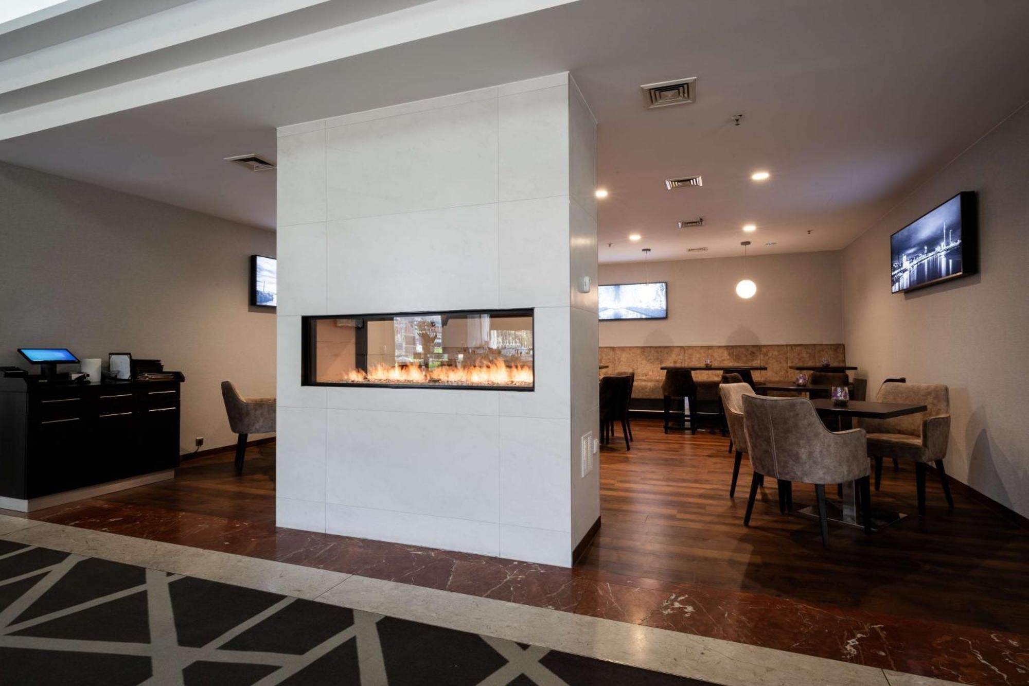 Radisson Blu Conference Hotel, Dusseldorf