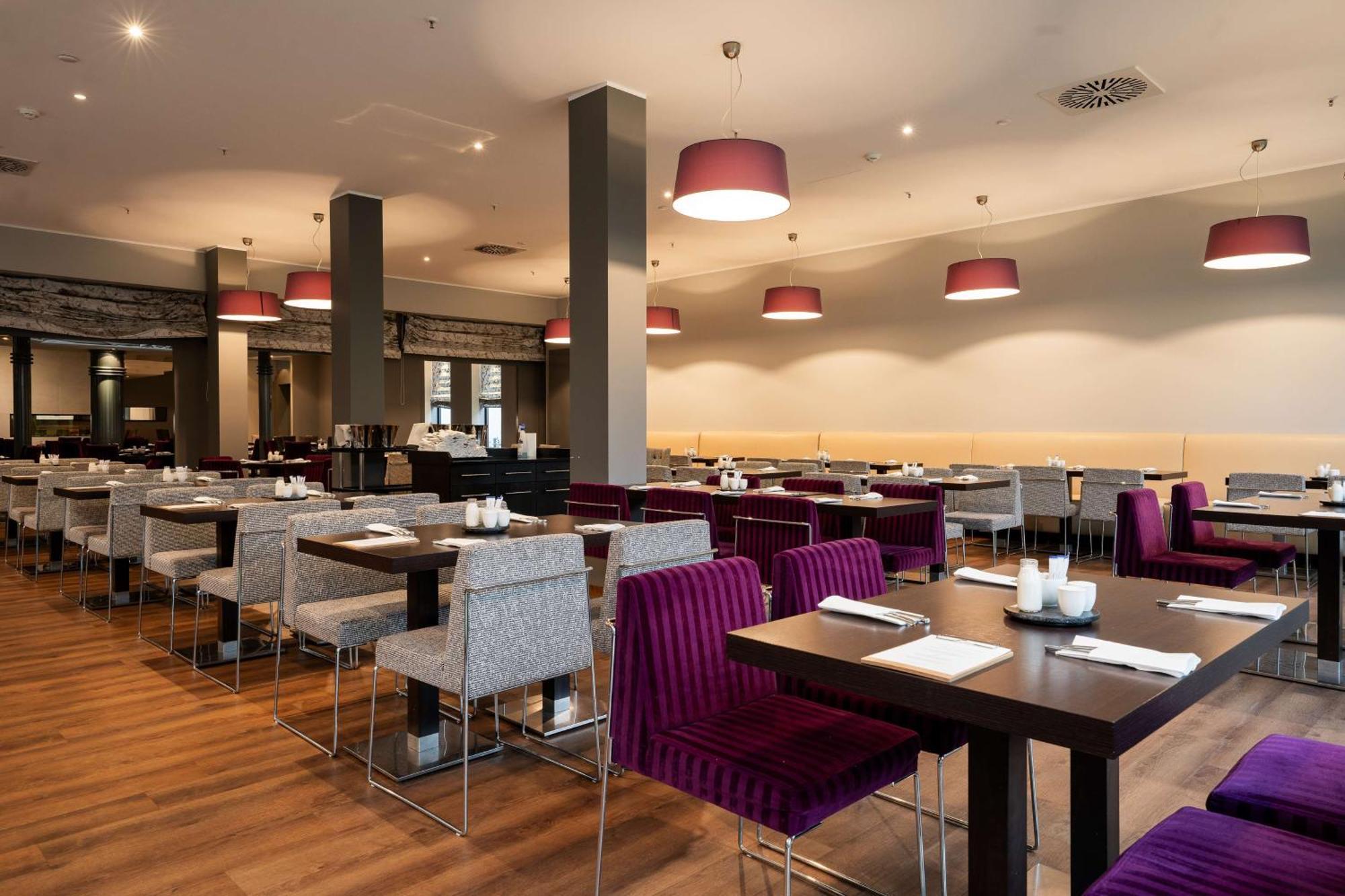 Radisson Blu Conference Hotel,