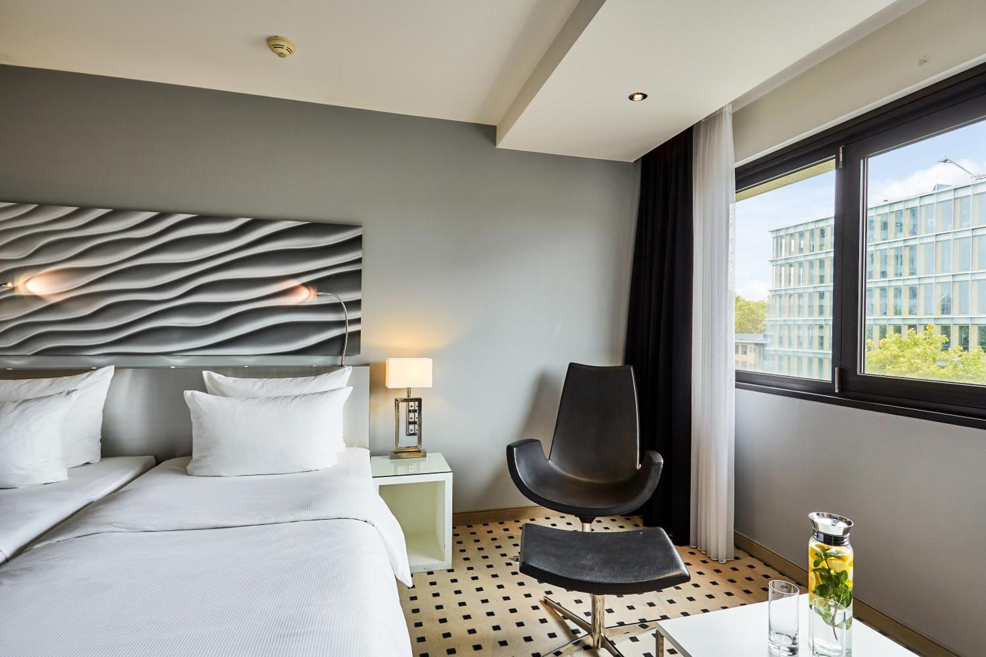 Radisson Blu Conference Hotel, 4*